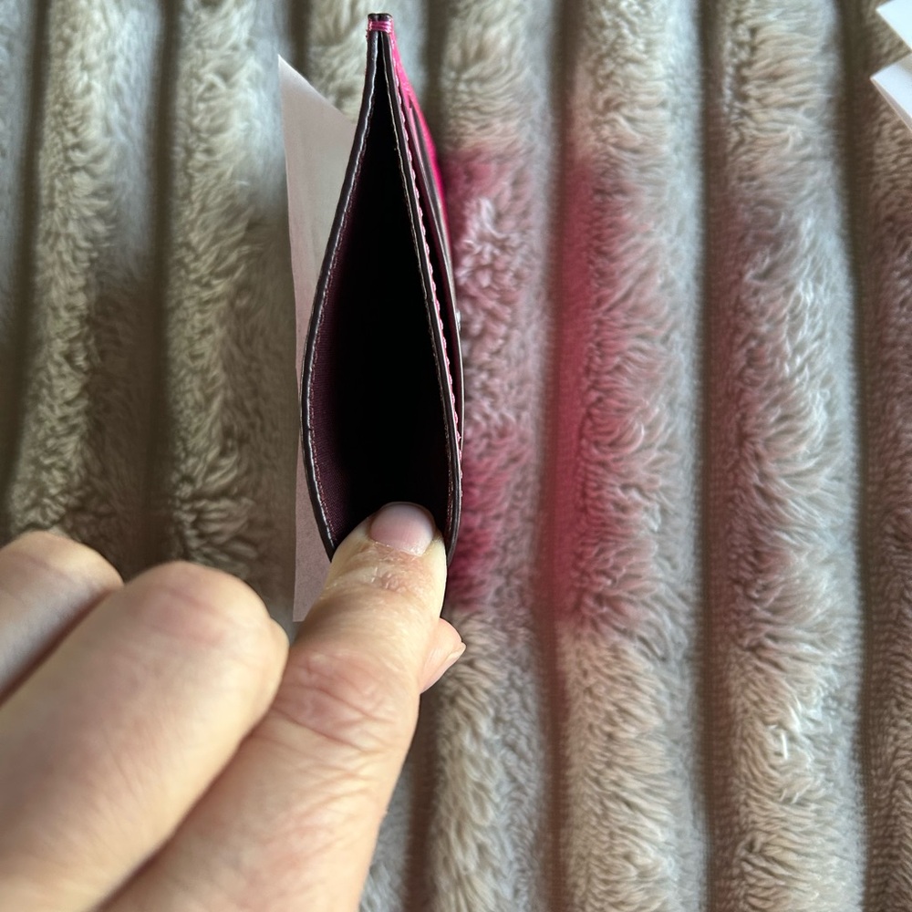 Coach Slim ID Card Case in Dragonfruit NWT - Picture 4 of 7
